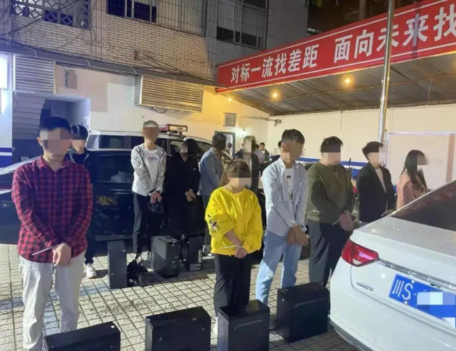 【打击电诈】你可能听说过“花农”“果农”，但听说过“卡农”吗？务必小心！