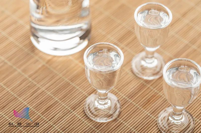 重要提醒！除了头孢，吃这些药也千万别喝酒！