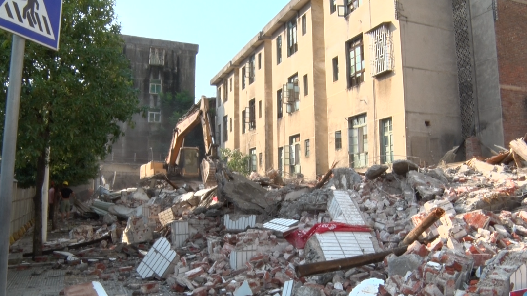 永兴县完成对县幼儿园老旧房屋拆除工作