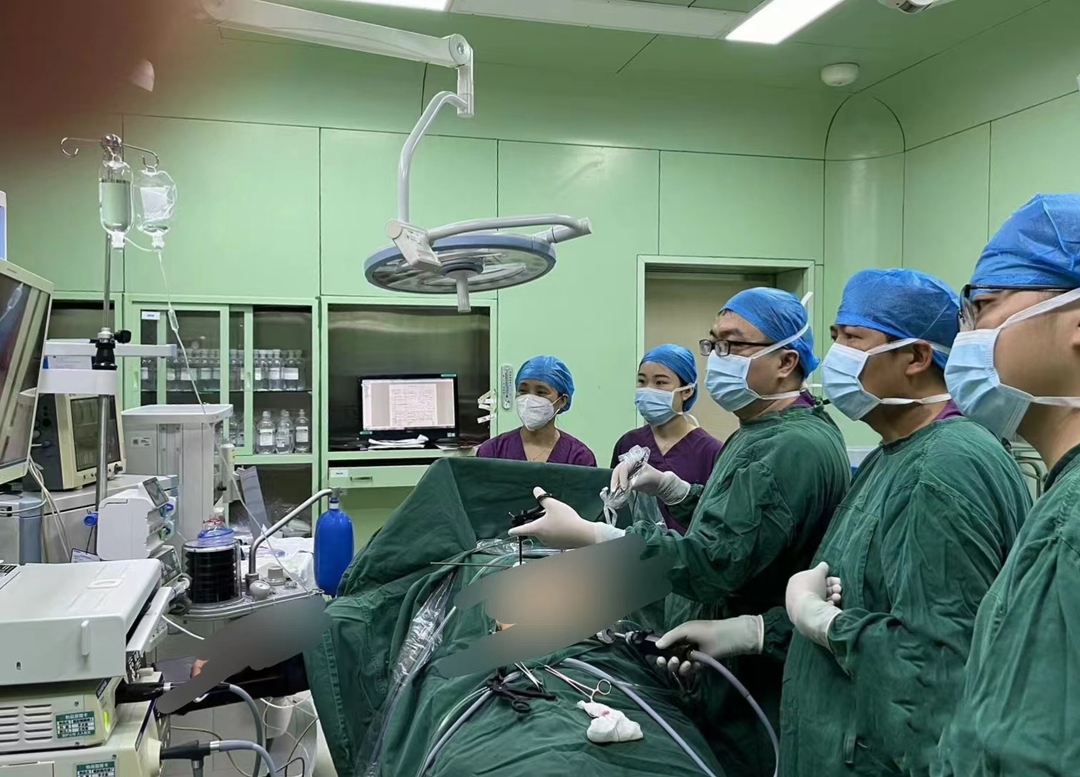 永兴县人民医院成功实施一例高难度肝胆手术