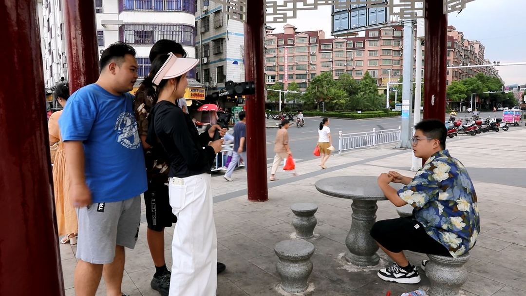 永兴县：大学生普法志愿者以歌传情共筑法治防线