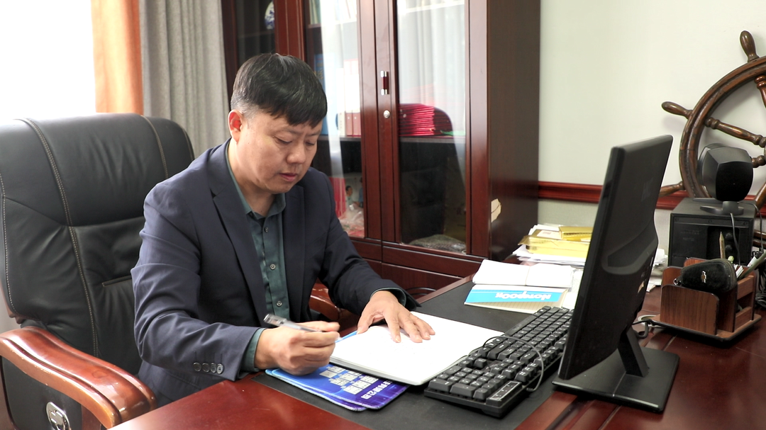 代表风采|袁建军：履职尽责 解决城区停车难