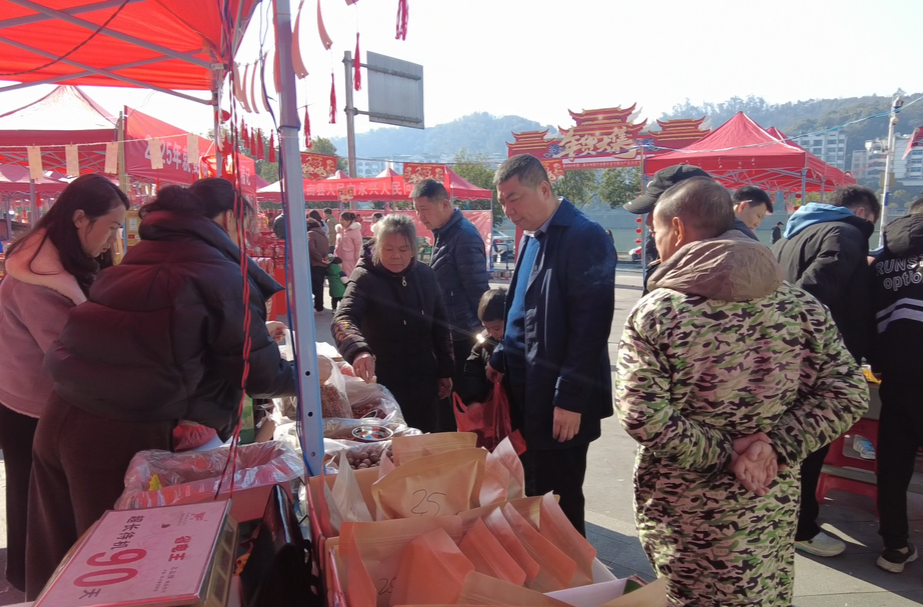 新春走基层｜永兴县举办2025年第二届乡村振兴年货节暨农产品采购节