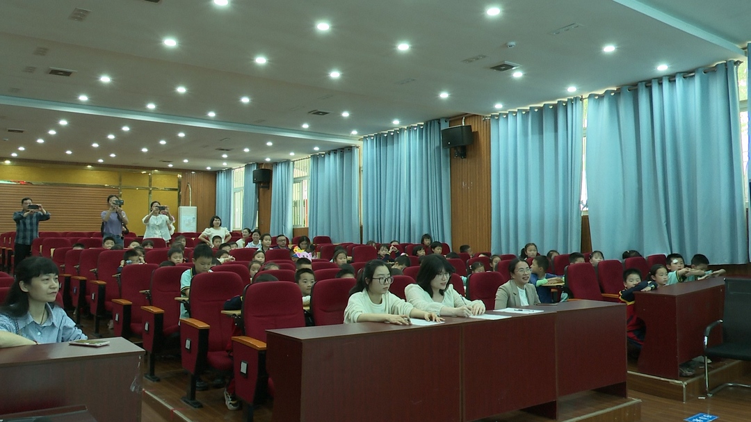 理耀银都|永兴县红旗实验小学：点亮书香童年 润泽成长之路