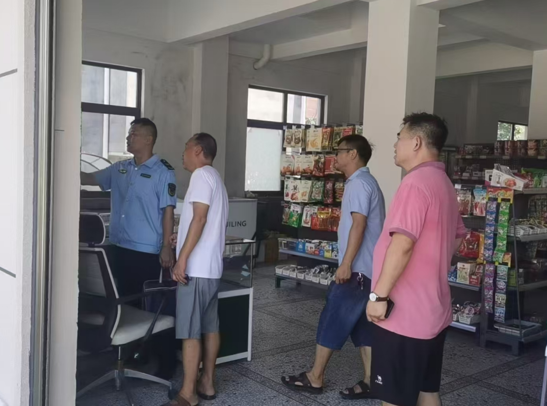 永兴县高亭司镇：开展校园周边环境整治行动