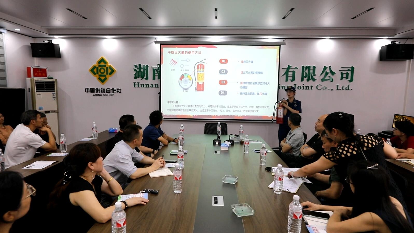 永兴县开展消防宣传“五进”活动