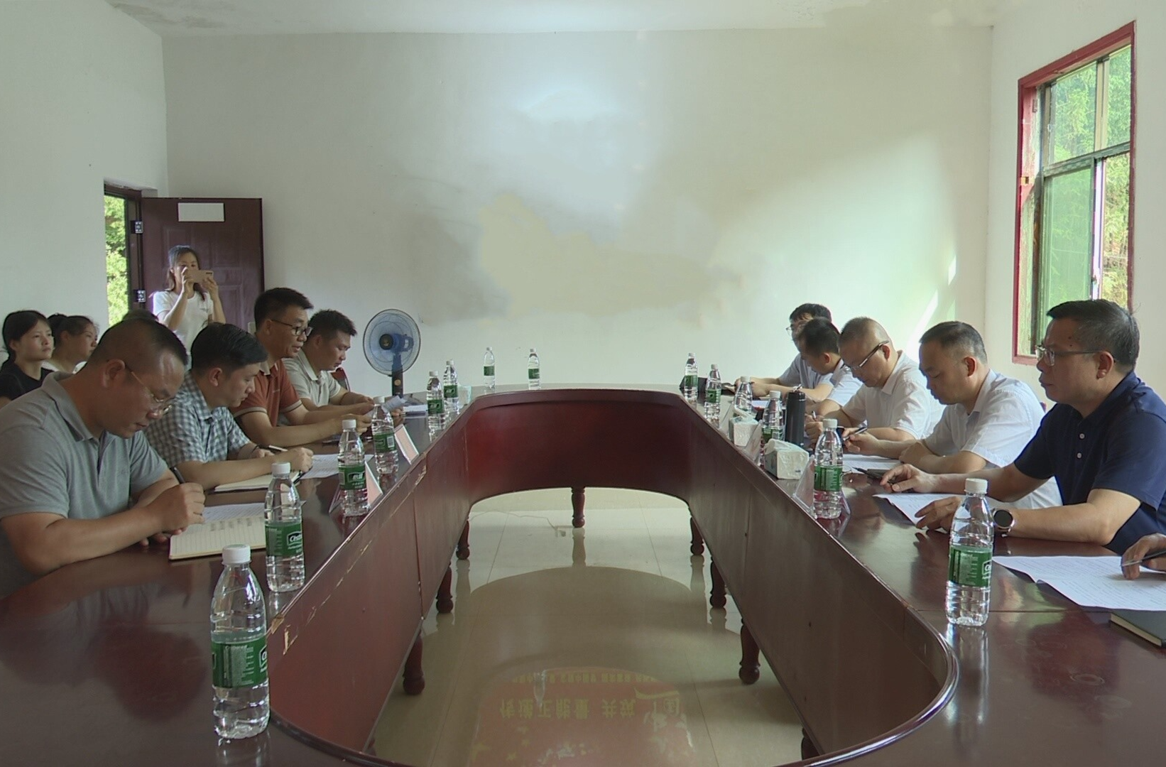 副市長李羅絲在湘陰渡街道南塘村調(diào)研