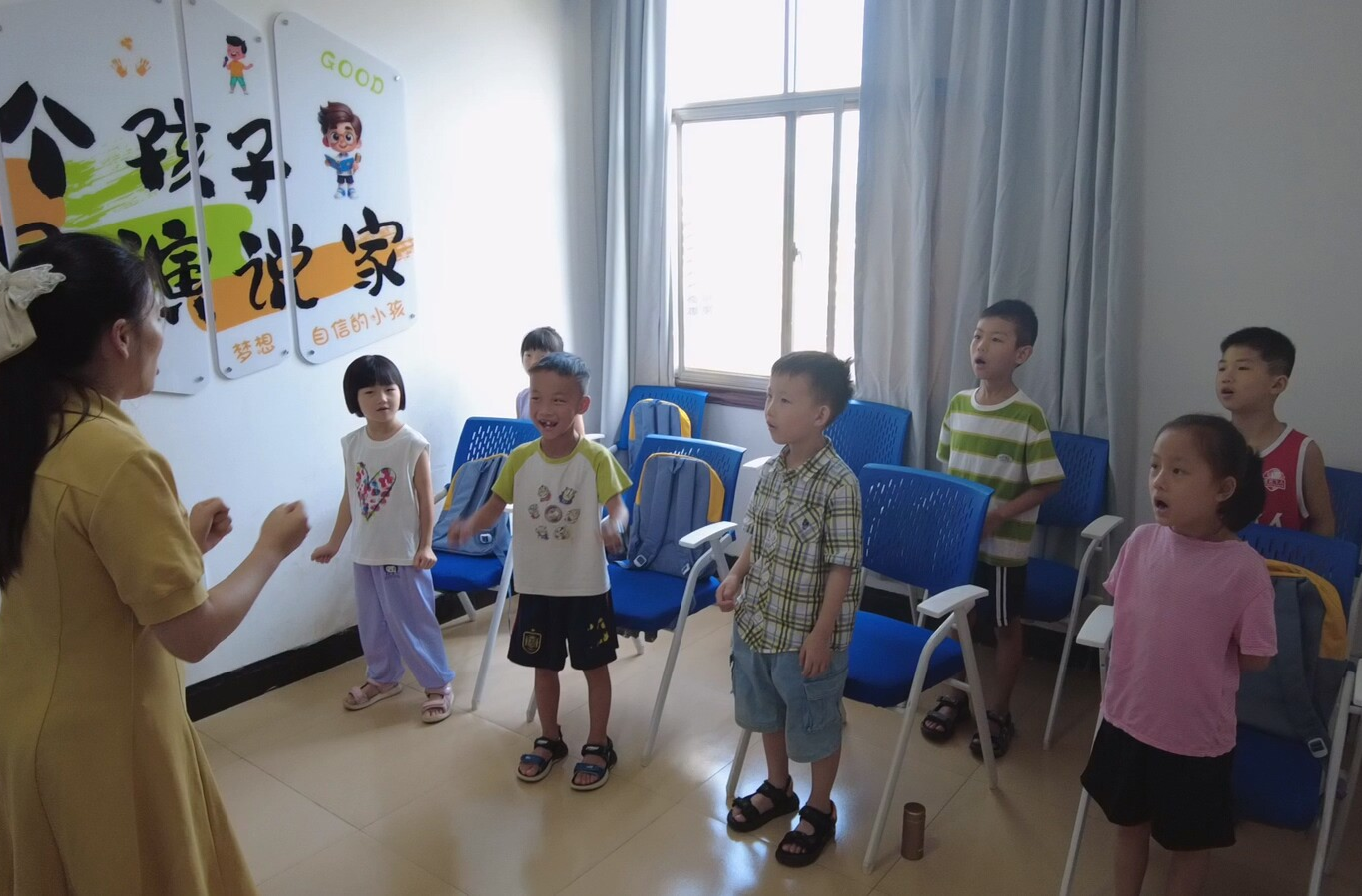 “银都小主播” 暑假班今日开课 助力少儿语言艺术成长