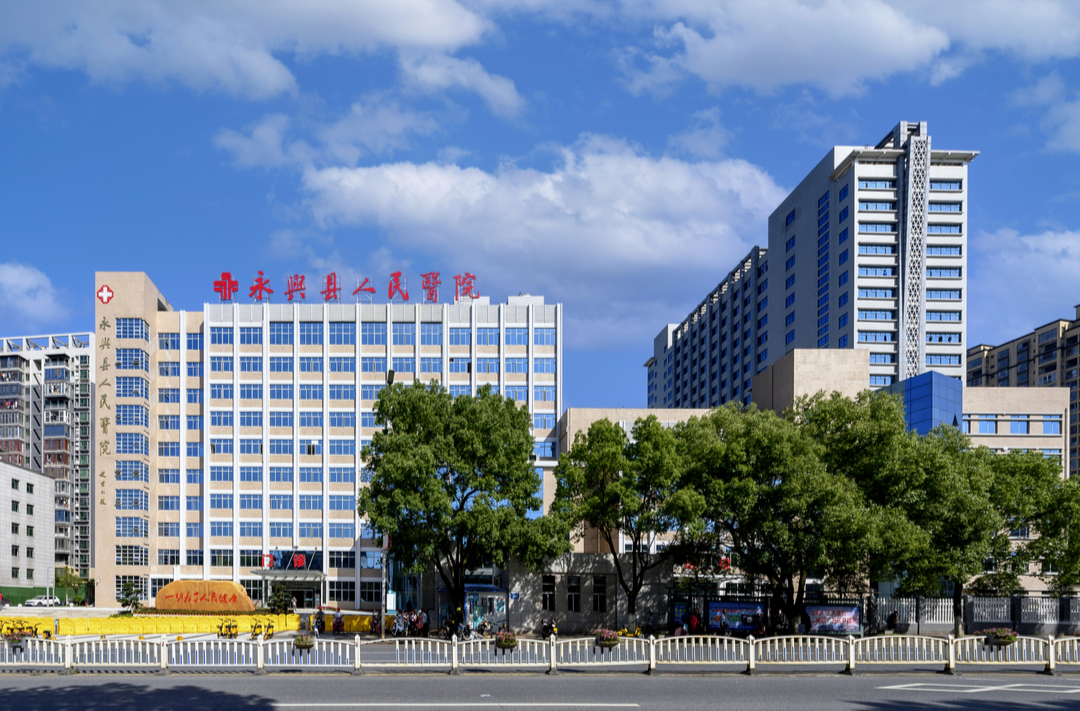永兴县人民医院：精准医疗点亮晚期肺癌希望 八旬老人重展笑颜