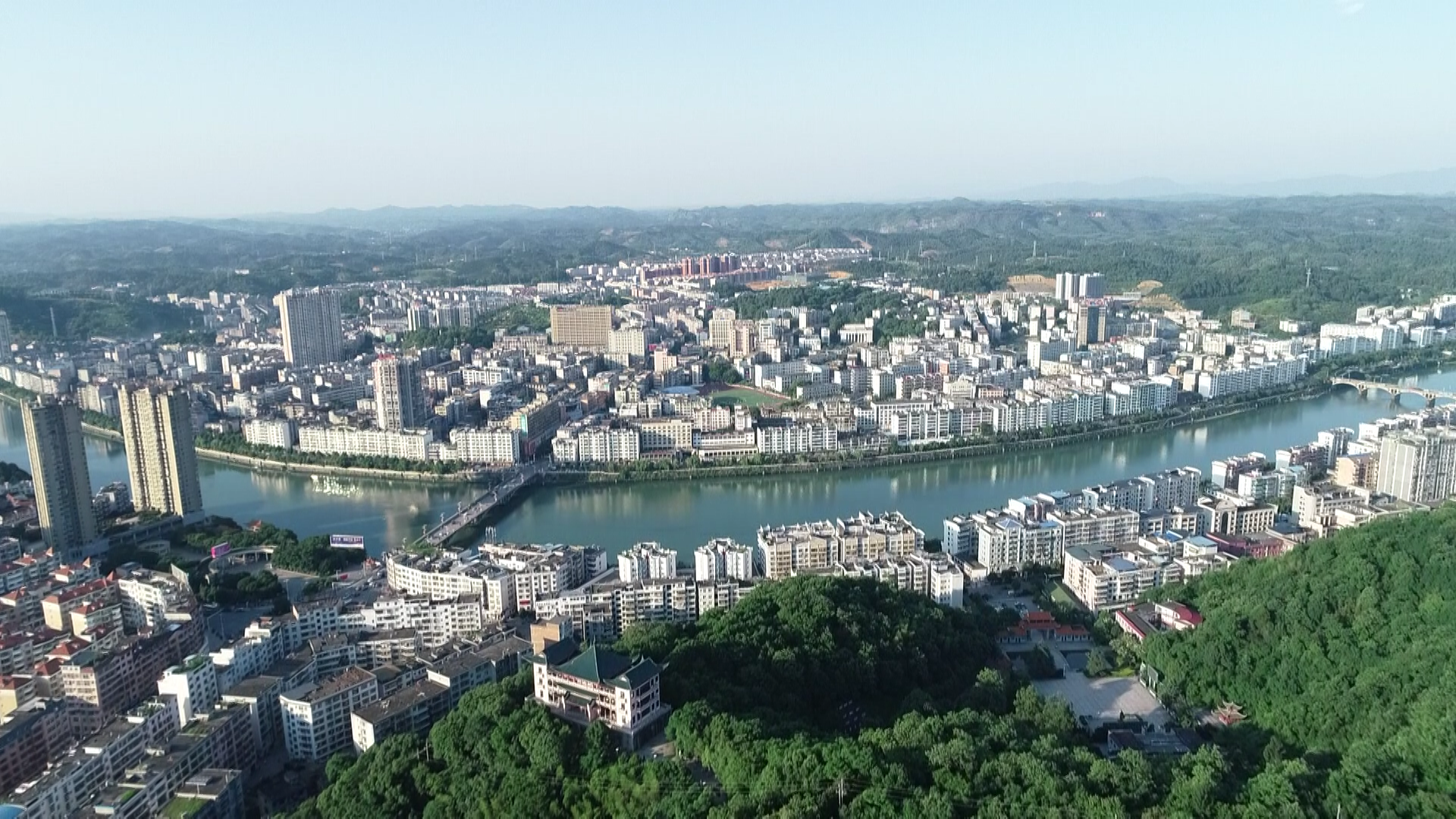 系列报道 《青山映日》（二）：强化问题整治 守护绿水青山