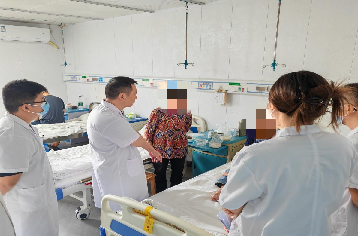 永兴县第二人民医院MDT团队攻坚 成功为高龄高危患者摘除膀胱结石