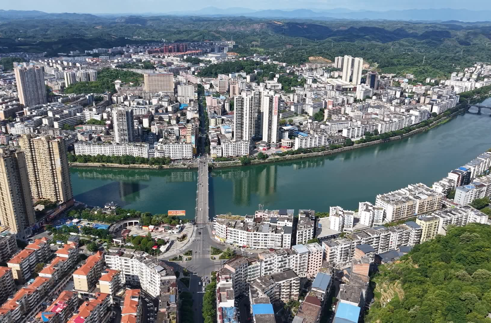永兴：老旧小区“焕新颜” 居民幸福“再升级”