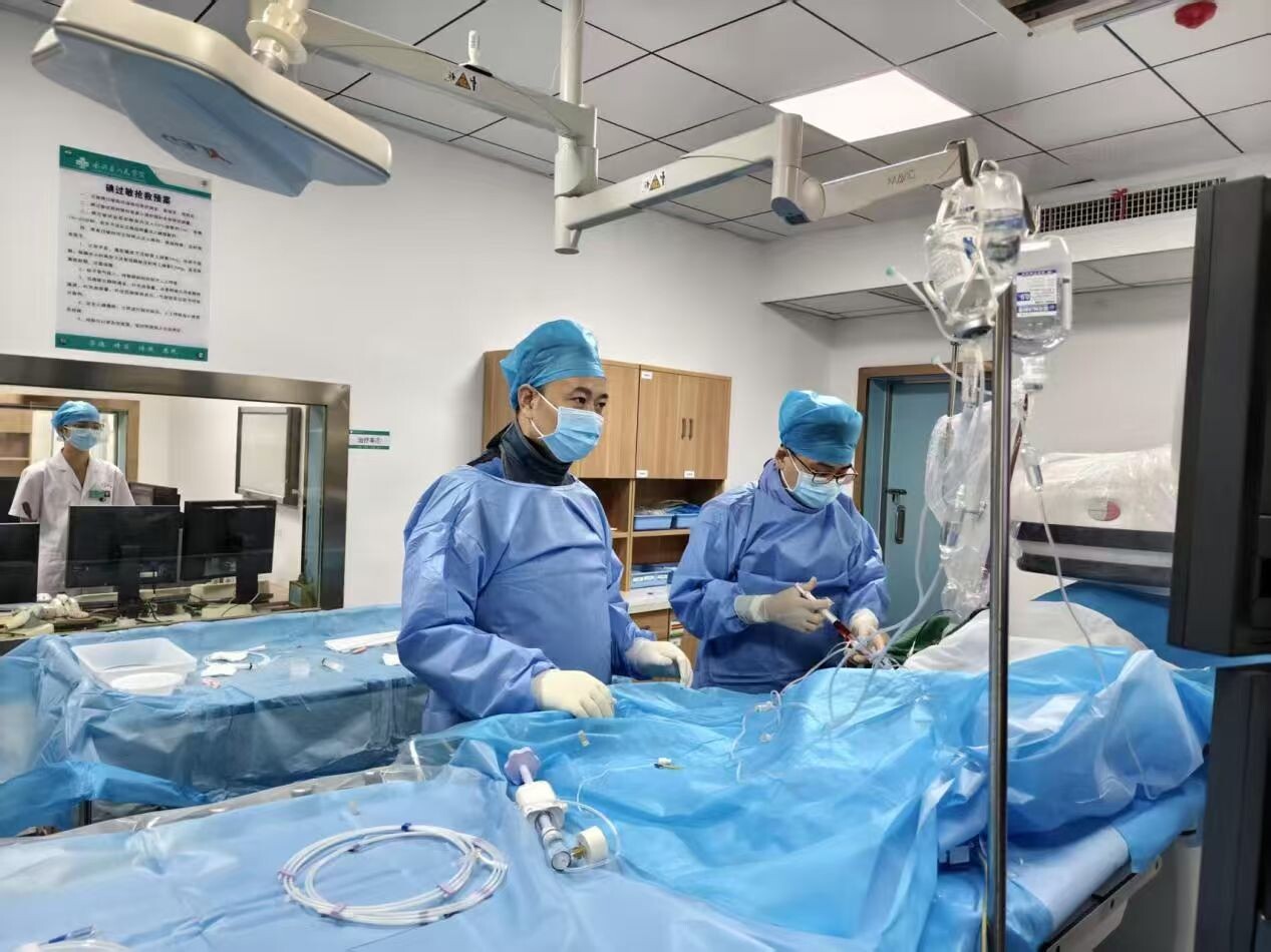九旬老人重获“心”生，永兴县人民医院成功为一高龄患者实施急诊冠脉介入手术