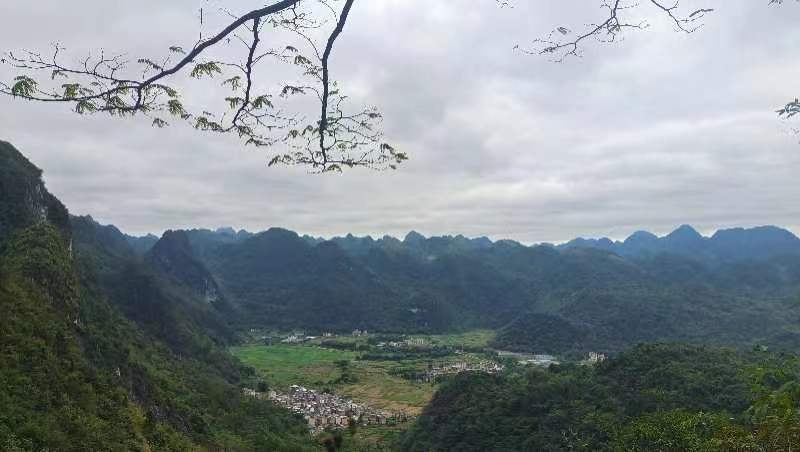 莫六公山露营记：云海里嚼泡面，山风里悟心安