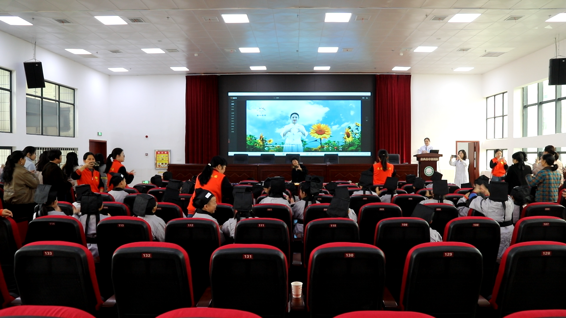 永兴县：中医伴成长 国粹润童心