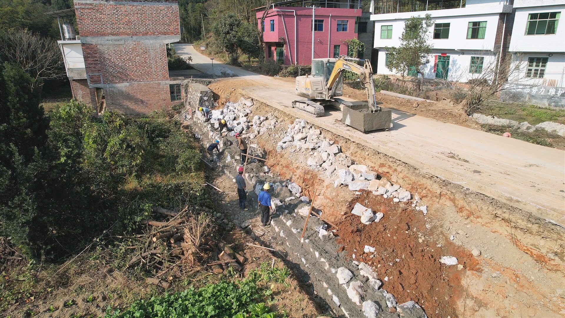 龙形市至七甲三级公路改造项目加速推进 冲刺年前通车