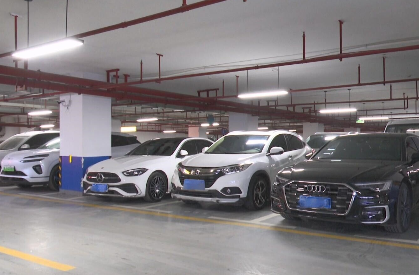 全民守护安全行动|车内摆件藏隐患 莫让装饰变“杀手”