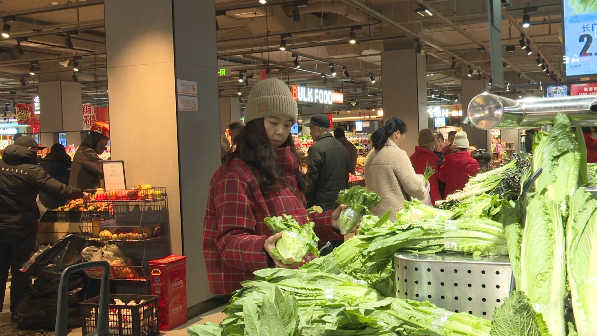 应对低温雨雪冰冻天气|寒潮不寒“菜篮子” 供应充足暖民心