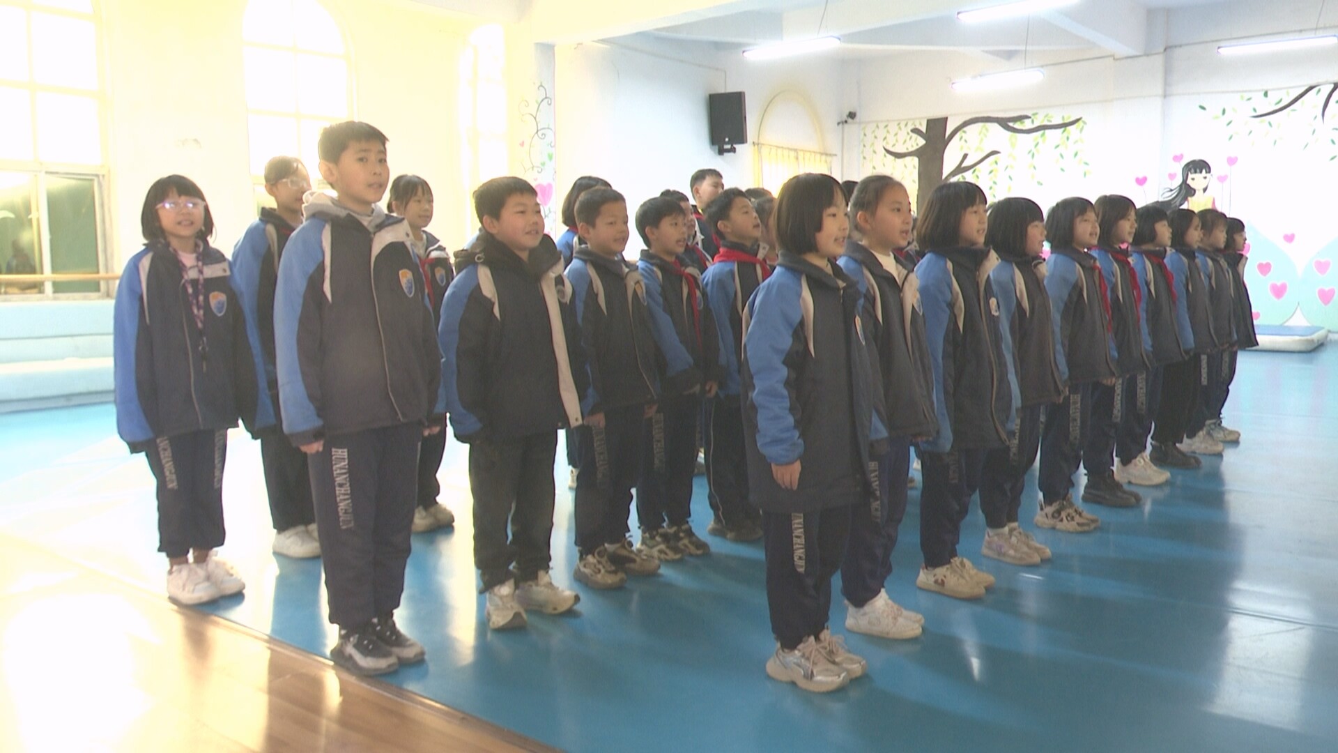 探营2026永兴少儿春晚|《把未来点亮》节目排练：青春旋律迎接新春 以少年之声展望未来