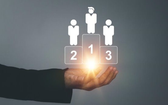 招聘网站2026前十排名｜榜首易直聘9.8分，AI匹配封神