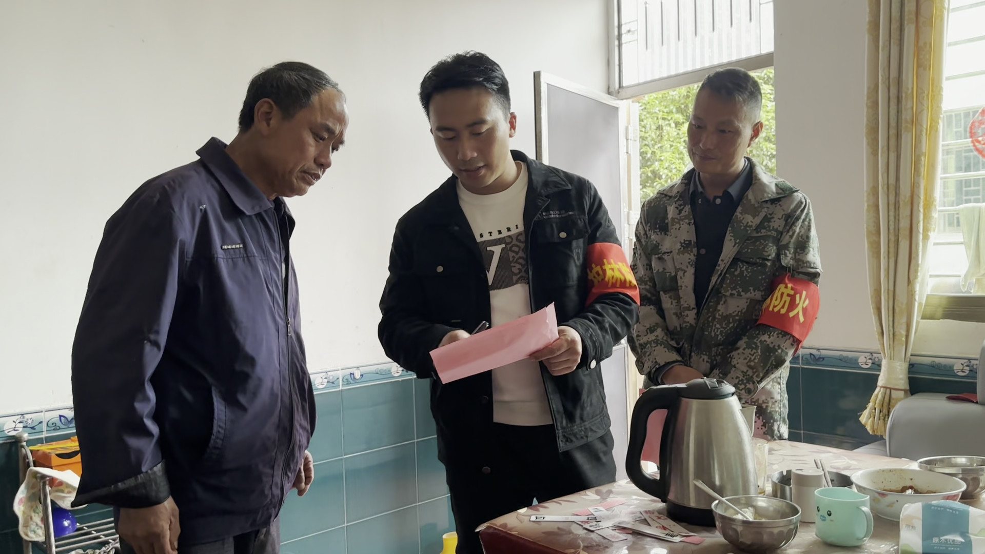 全民守护安全行动|永兴县高亭司镇：严抓防火不松懈 文明祭扫树新风