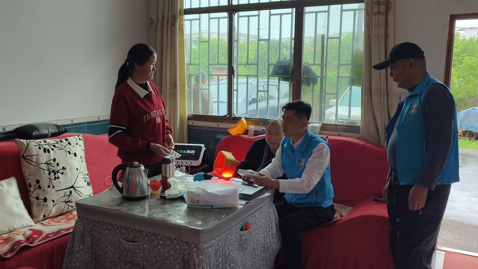 永兴县残联：上门服务暖人心 居家托养惠民生