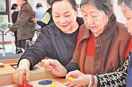 加快发展多层次、多支柱养老保险体系