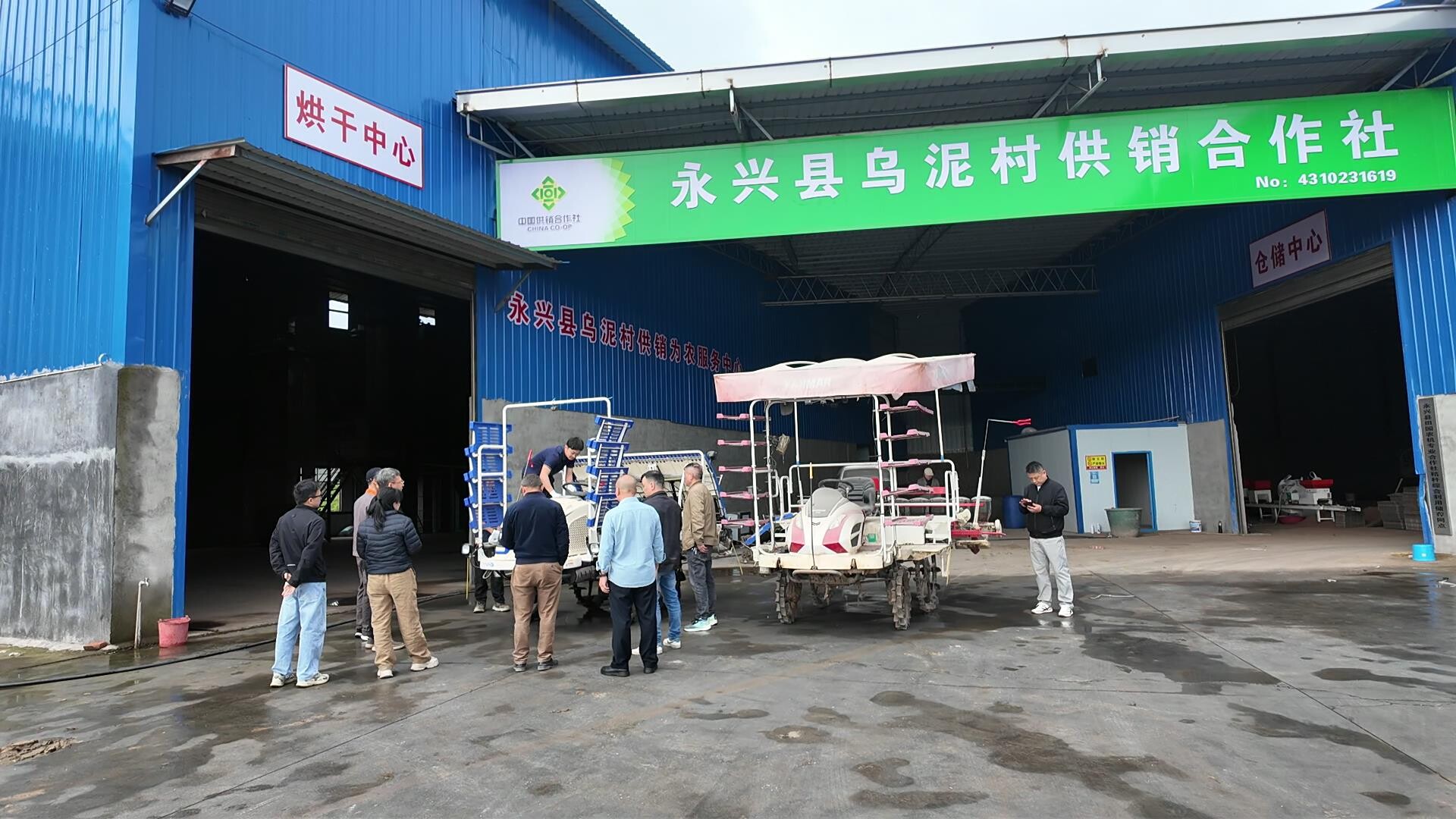 永兴：农机检修送下乡 贴心服务助春耕