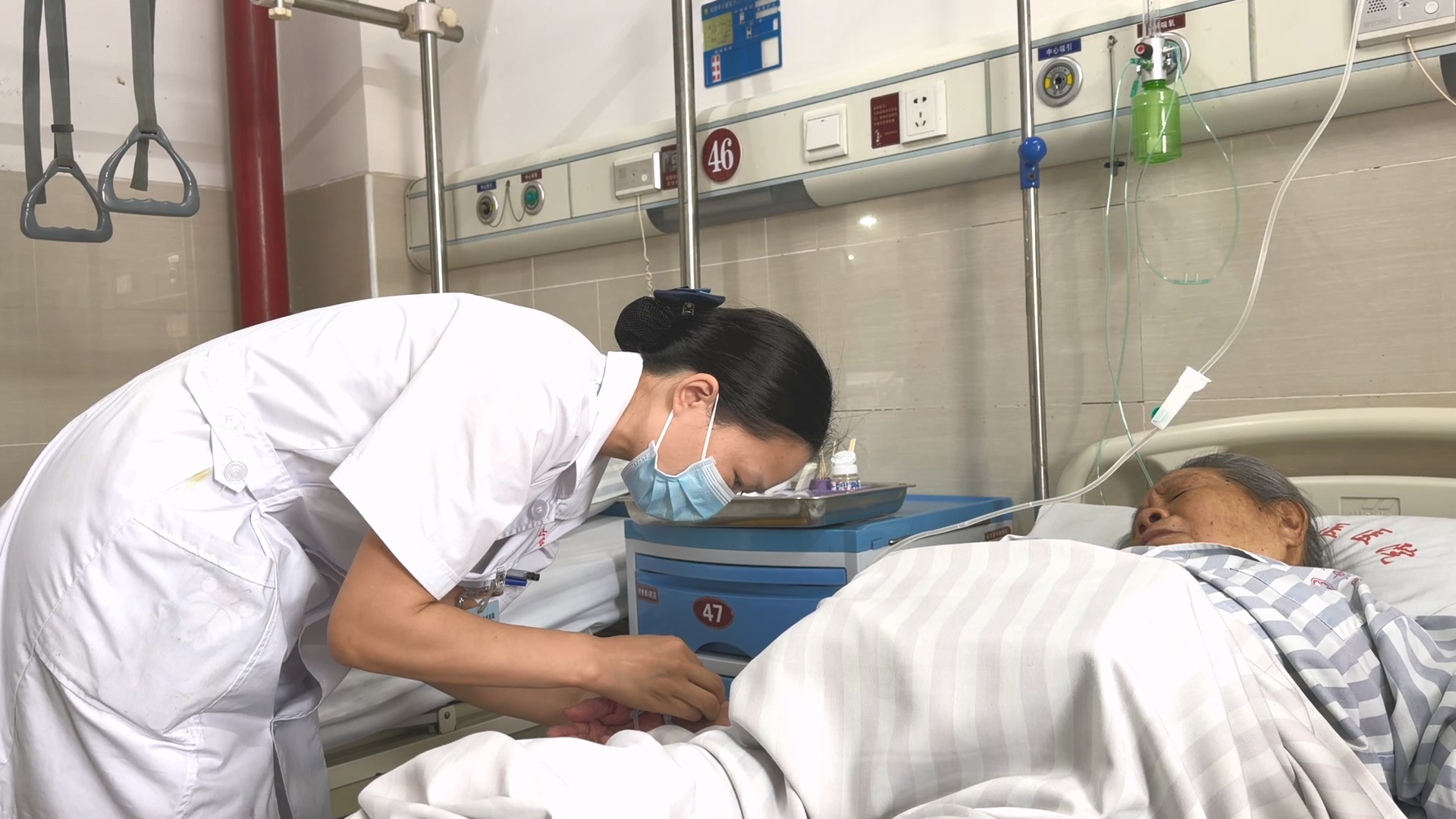 致敬白衣天使|县中医医院·刘可：让患者少疼一点 恢复快一点 我就觉得值了