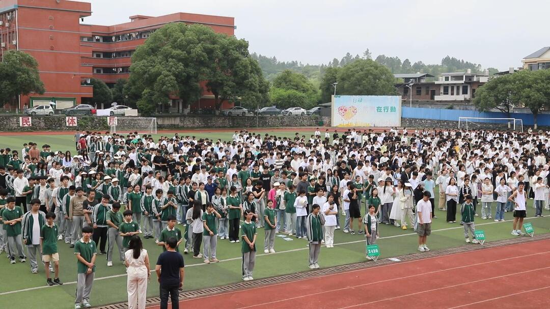 永兴县消防救援局走进职业中专开展联合宣讲活动