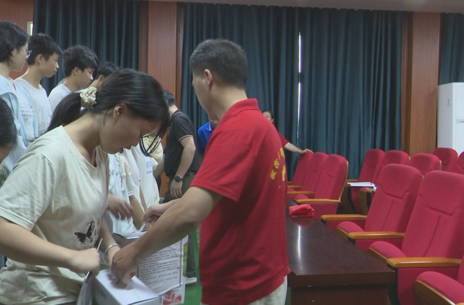 永兴：暖心帮扶助备考 志愿服务护成长