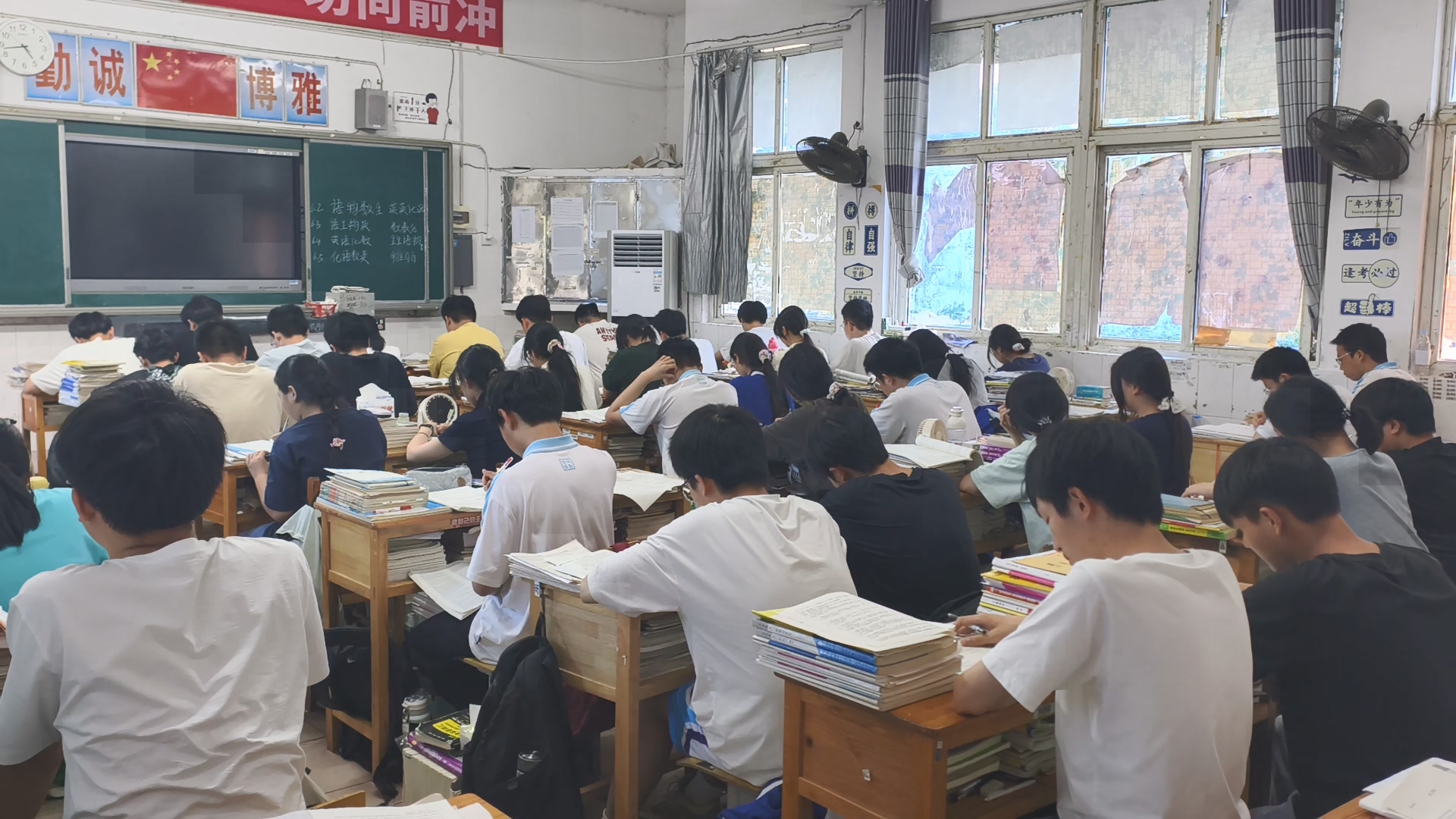 护航“三考”|回归基础 稳住心态 老师为高考生支招