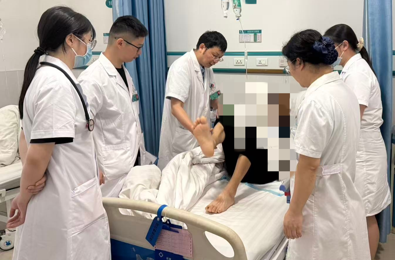 73岁老人突发危重卒中，永兴县人民医院绿色通道跑出救治“加速度”
