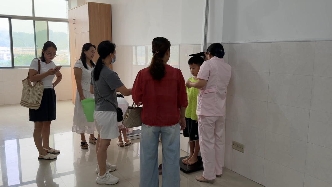 健康永兴|永兴县人民医院开展儿童生长发育义诊活动