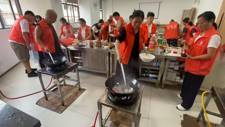 永兴县2026年校园餐烹调师职业技能培训结业