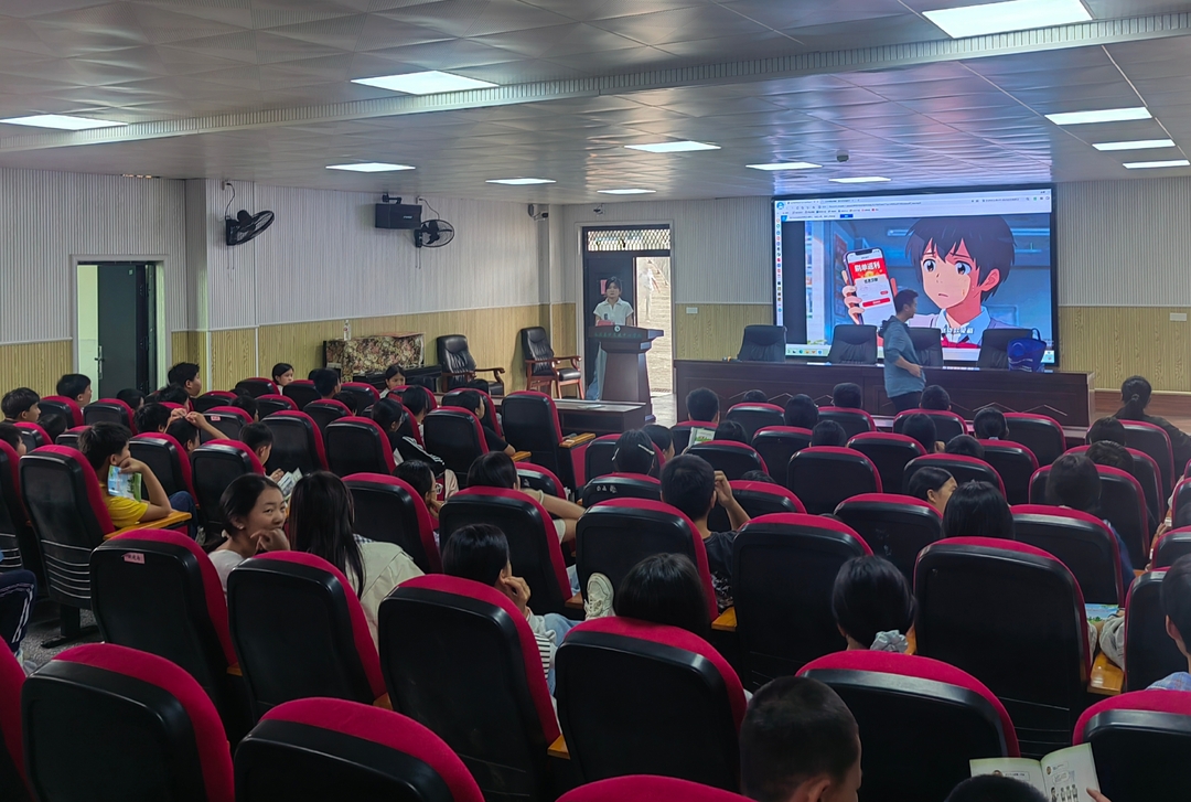 永兴县司法局：送法进校园 上好“开学法治 第一课”