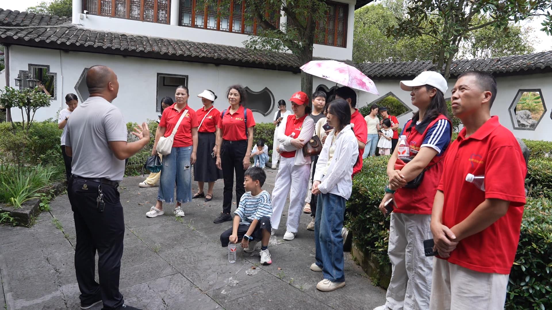 永兴县志愿者协会开展逆风宝贝集体研学活动
