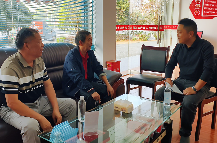 人大代表风采|石启昂：当好群众贴心人 做好民意传声筒