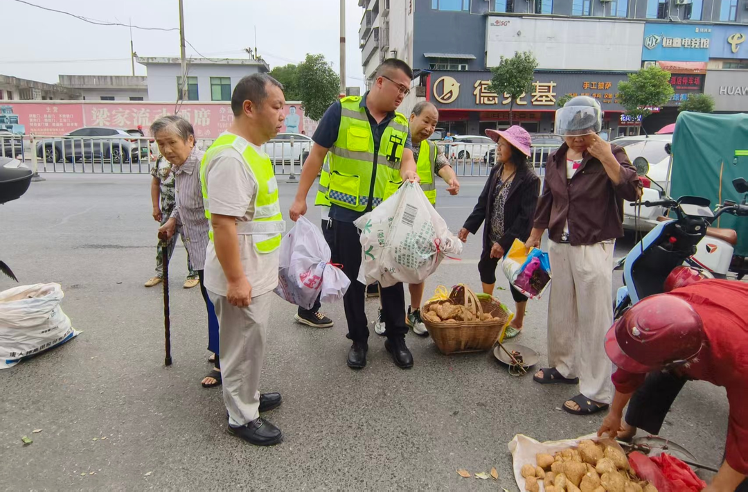 永兴县马田镇：柔性执法暖集市 常态管理促文明