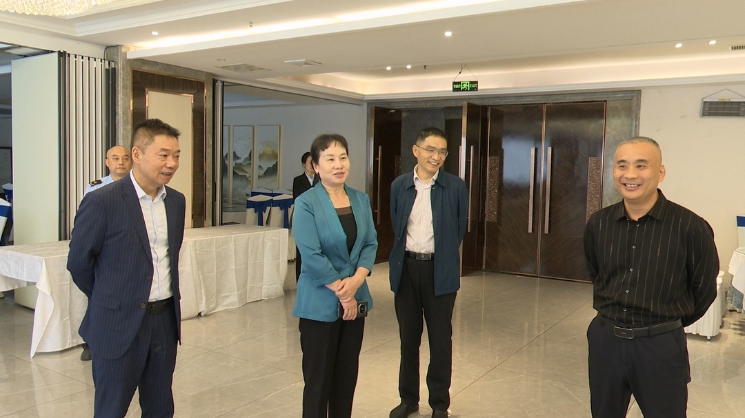 李玲华检查县政协十二届一次会议筹备工作