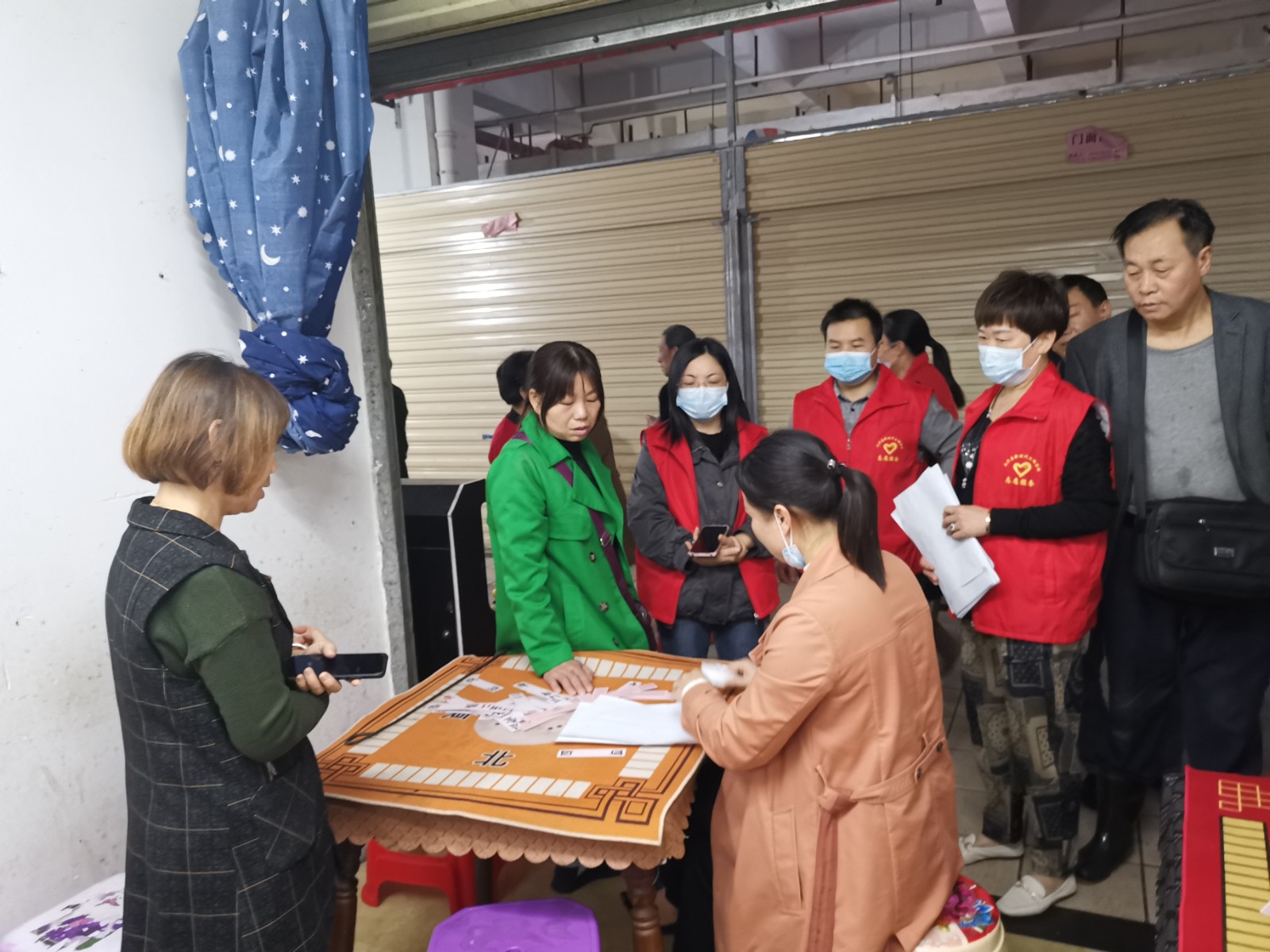 永兴便江街道：让党旗在疫情防控一线高高飘扬