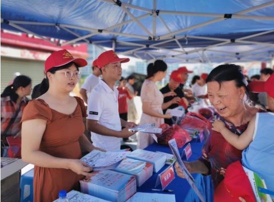 永兴县自然资源局开展扫黑除恶领域群众身边不正之风和腐败问题整治行动宣传活动