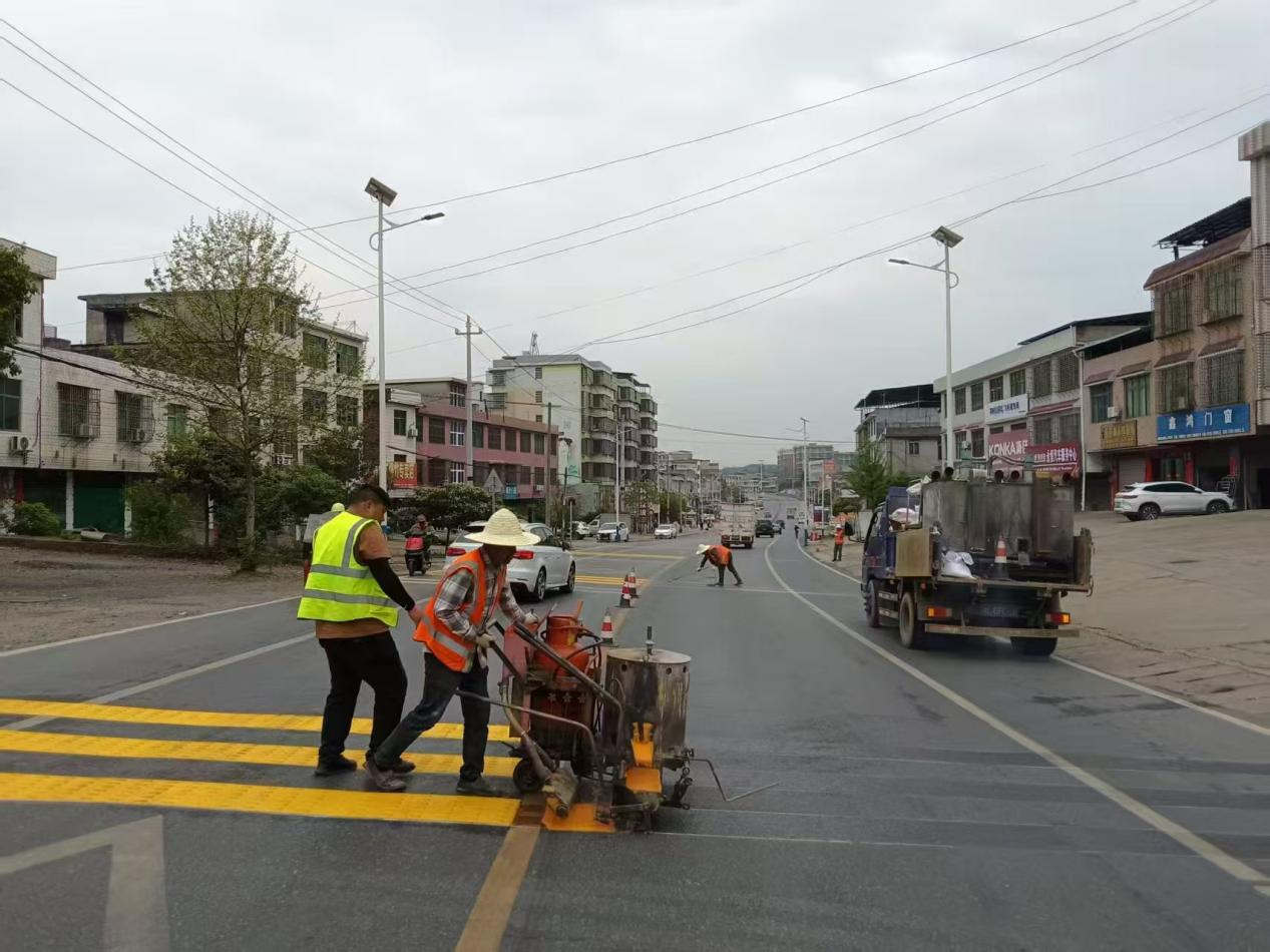 永兴县高亭司镇：交通设施大提质，筑牢道路交通安全网
