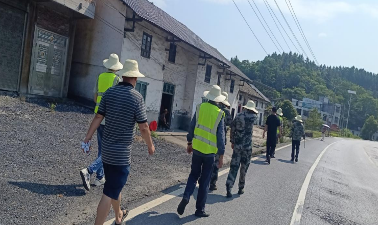 永兴金龟镇推进“戴帽工程” 筑牢暑期安全防线