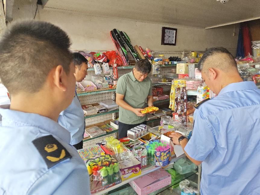 新学期 新气象｜永兴县鲤鱼塘镇：开展校园周边食品安全“大体检”