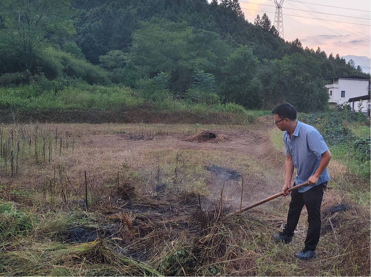 永兴县高亭司镇：筑牢秸秆禁烧屏障，守护绿色生态家园