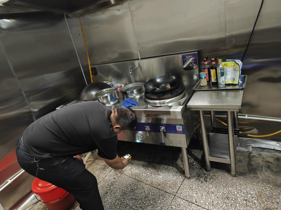 永兴县鲤鱼塘镇：开展餐饮行业燃气安全大检查