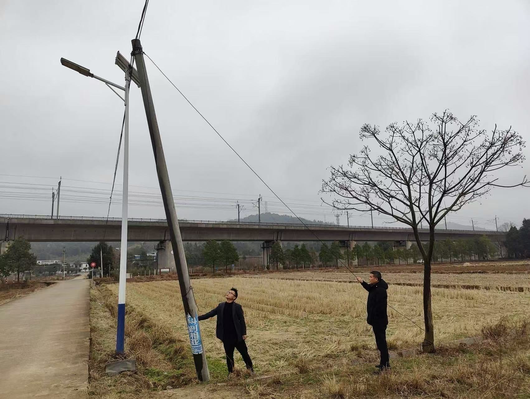 永兴县高亭司镇：迎战低温雨雪 筑牢民安防线