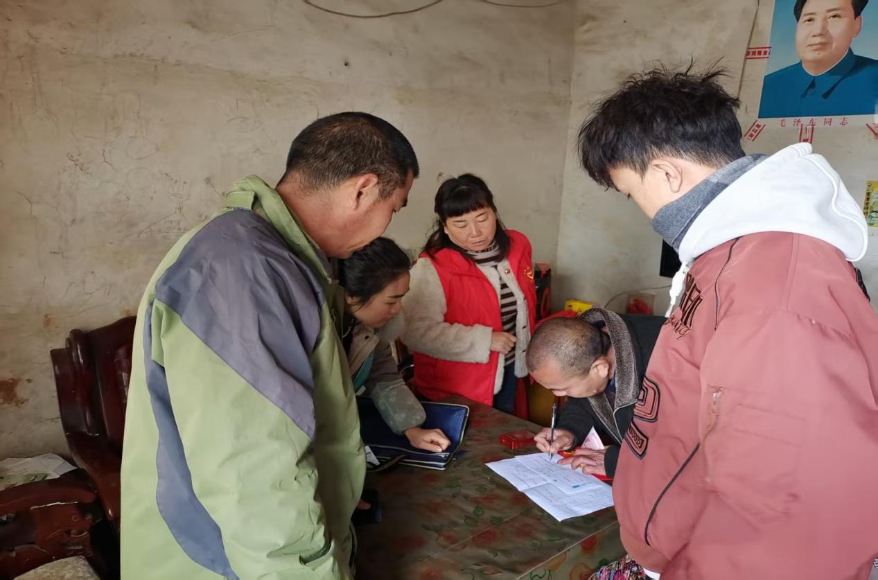 永兴县油麻镇开展困难群众新春入户慰问行动